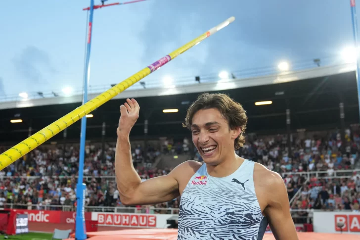 Duplantis, un nuevo récord en garrocha