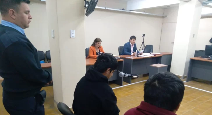 Hermanos, a juicio por graves ataques sexuales contra dos pequeñas sobrinas Hermanos, a juicio por graves ataques sexuales contra dos pequeñas sobrinas