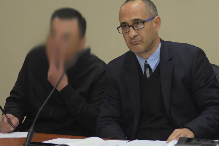 Absuelven a gendarme acusado de abusar de hija