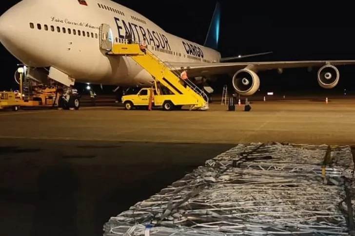 Piden incautar el avión de Emtrasur