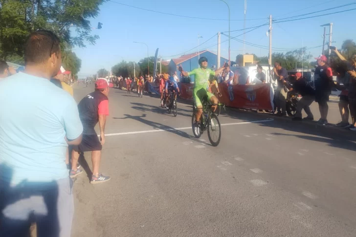 Cobarrubia lidera la clásica de oro