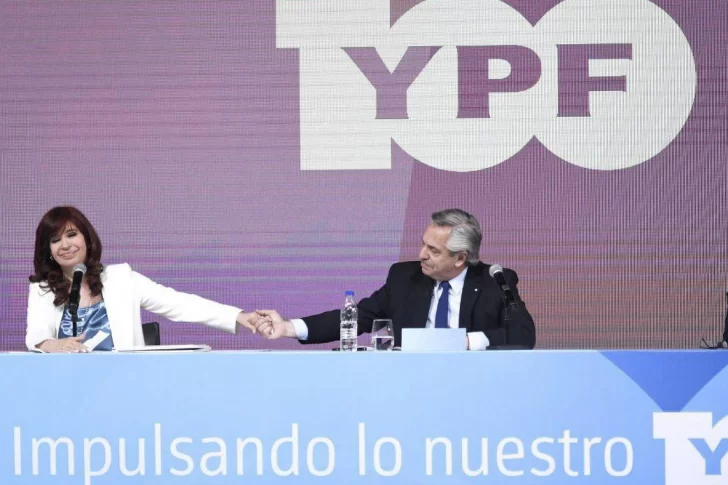 Alberto Fernández y Cristina Kirchner celebrarán el Día de la Bandera por separado