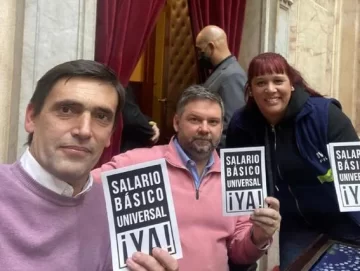 Batakis: “Llevará tiempo recuperar el poder adquisitivo de los salarios” Batakis: “Llevará tiempo recuperar el poder adquisitivo de los salarios”