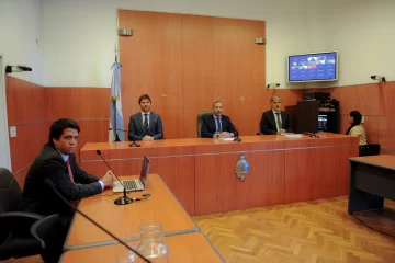 Sentencian a 6 años de prisión a Cristina aunque seguirá libre Sentencian a 6 años de prisión a Cristina aunque seguirá libre