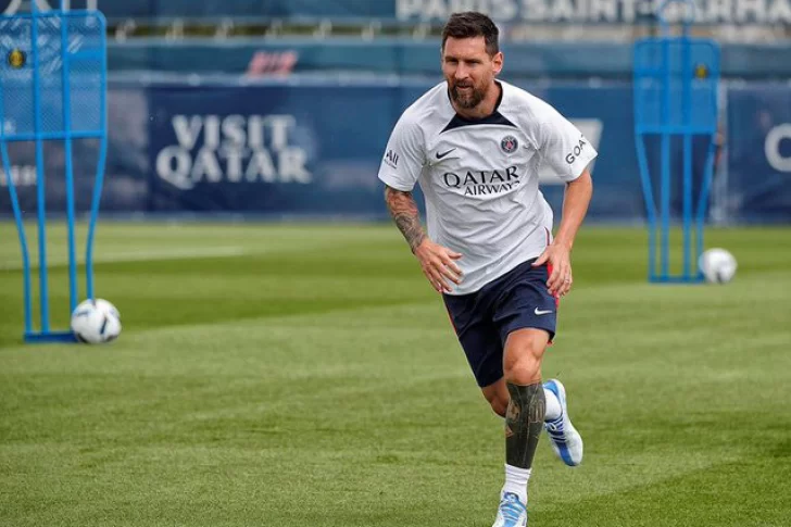 Messi ya se puso a pleno en las prácticas del PSG