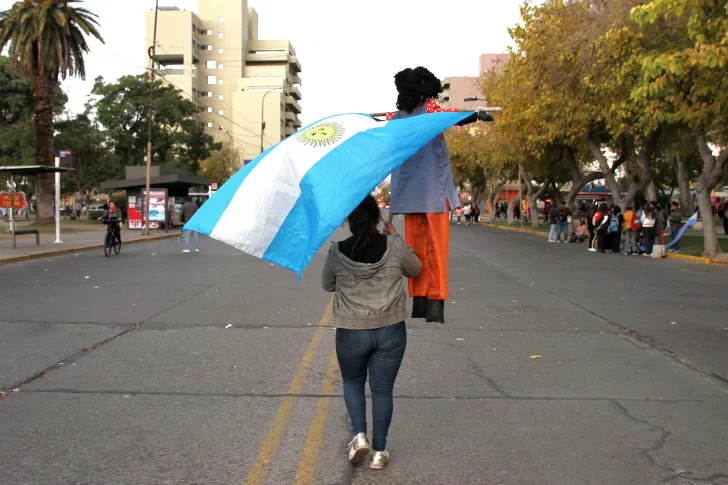 Docentes autoconvocados aceptaron el aumento y decidieron volver a las aulas