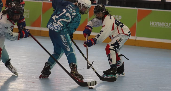 El hockey en línea, ese deporte “distinto” en Banco Hispano