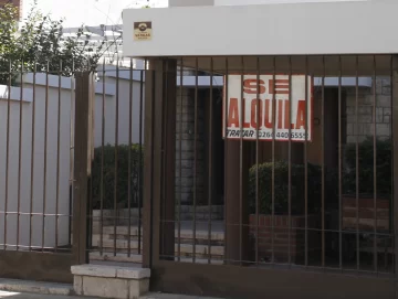 Los inquilinos y las inmobiliarias, divididos por pago de la comisión Los inquilinos y las inmobiliarias, divididos por pago de la comisión