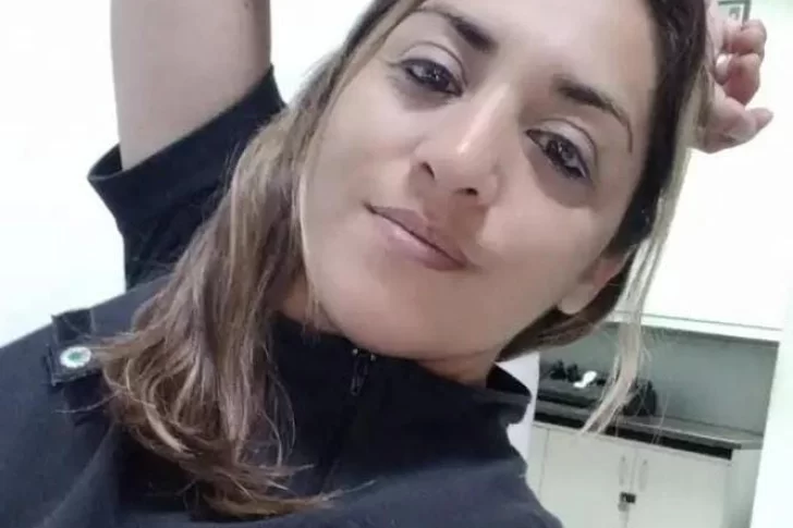 Una policía elaboró un certificado falso para no ir a trabajar y está en problemas