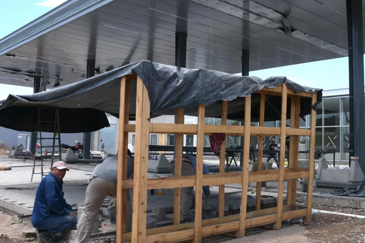 Tras 3 años y medio se vienen otras 4 estaciones de servicio minoristas