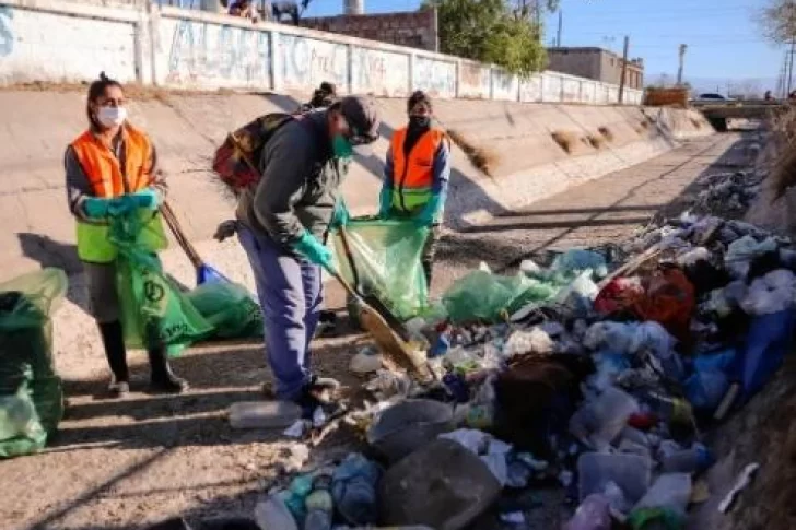 Canal Benavidez: tras 4 años vuelve el plan oficial para taparlo