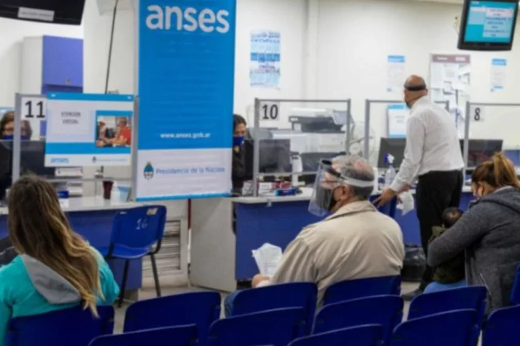 ANSES entrega un nuevo bono de 11.000 pesos: quiénes lo recibirán