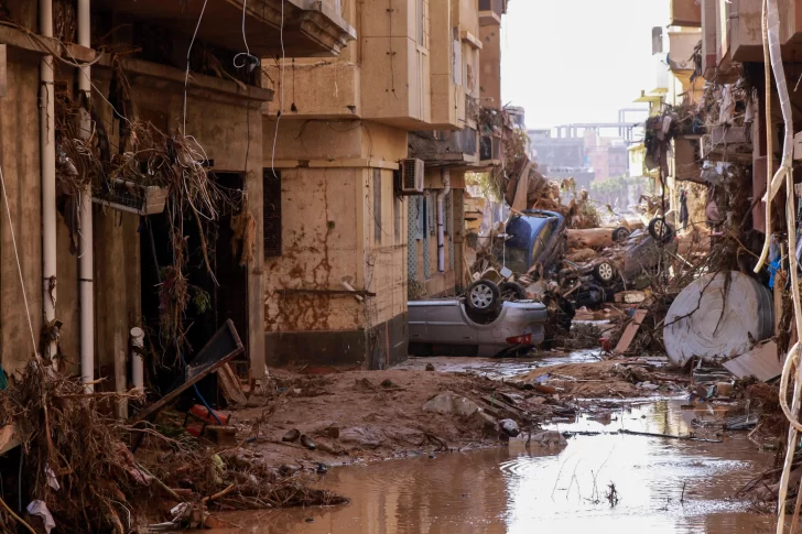 Temen hasta 10.000 muertos en Libia
