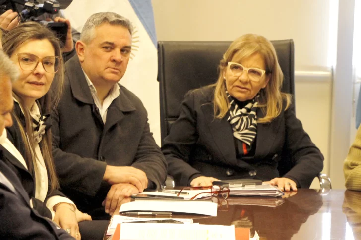 En lo que va del año, estatales tendrán un aumento en el salario de casi 98%