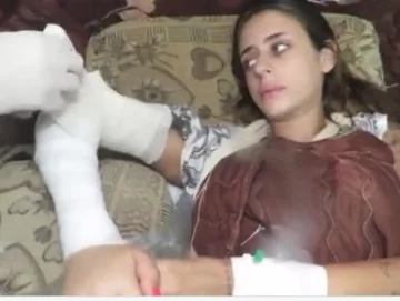 Hamás muestra a rehén israelí