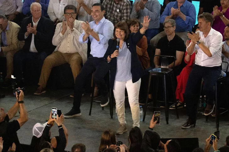 Bullrich y Zdero siguieron el festejo en Corrientes