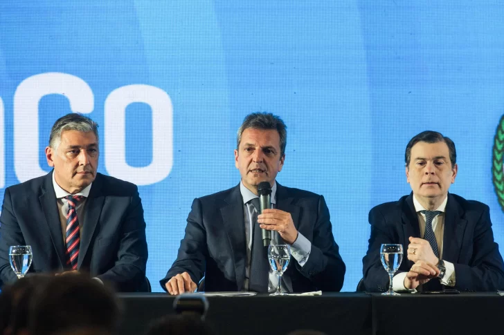 Los sueldos de hasta $330 mil se salvan de pagar Ganancias