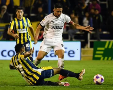 El Rojo se debió conformar con un punto El Rojo se debió conformar con un punto