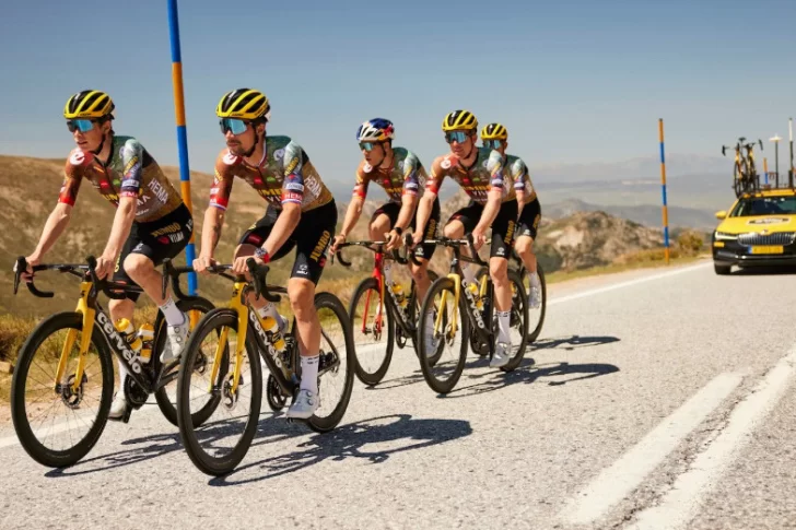 El Jumbo va con todo por Pogacar