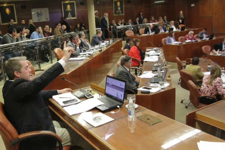 Otro cruce entre el FdT y JxC, ahora por los recursos públicos en eventos