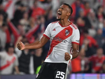 River lo ganó cuando caía el telón
