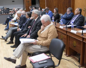 Queja de defensores por los días del juicio y la querella dijo que son “más chicanas”