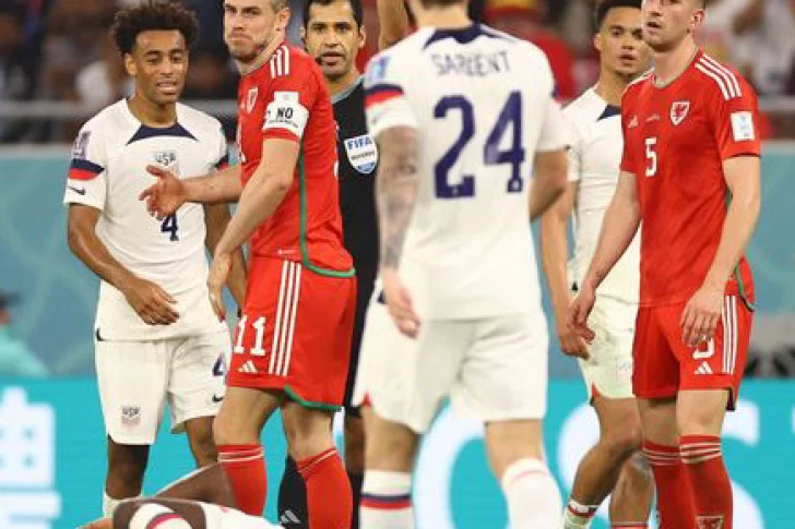 Gales y Estados Unidos, a mano