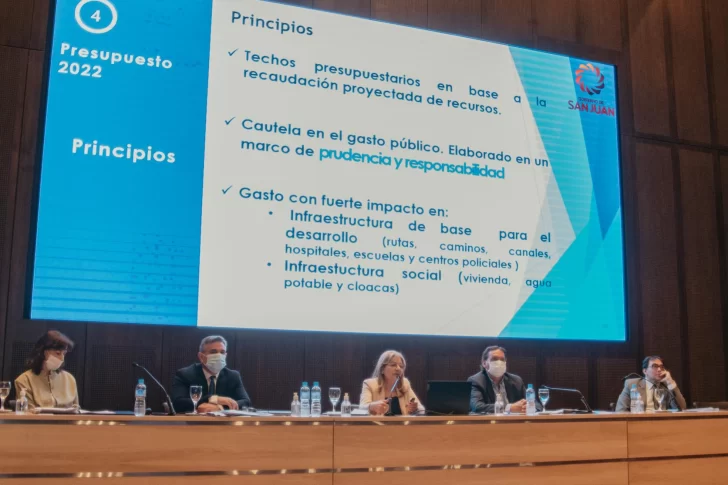 Presupuesto 2023: con $520 mil millones y un aumento por arriba de la inflación anual