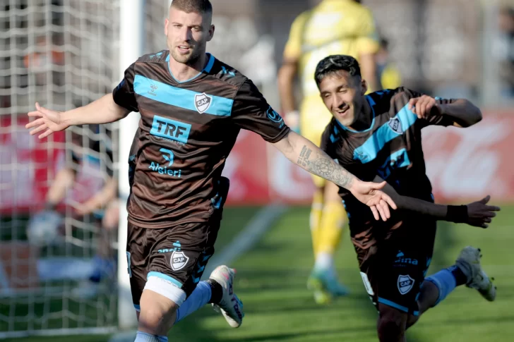 Platense ganó un partido clave