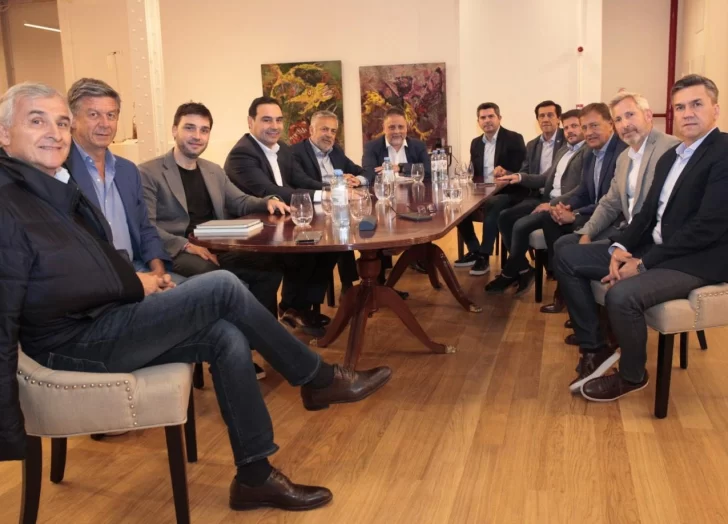 Gobernadores de JxC se despegan del acercamiento con los libertarios Gobernadores de JxC se despegan del acercamiento con los libertarios