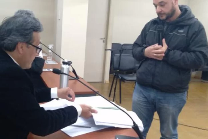 Condenan a un policía por inventar una causa para meter preso a un pariente