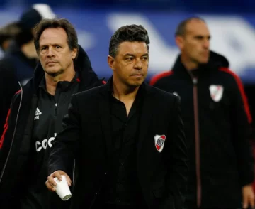 Gallardo vuelve a cambiar el equipo para jugar con Patronato Gallardo vuelve a cambiar el equipo para jugar con Patronato