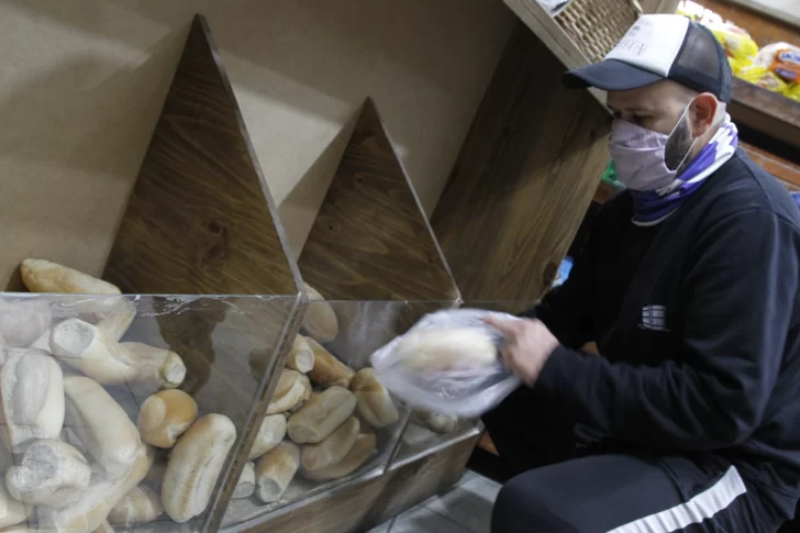 Las panaderías van tras el subsidio que permita bajar el 30% la harina