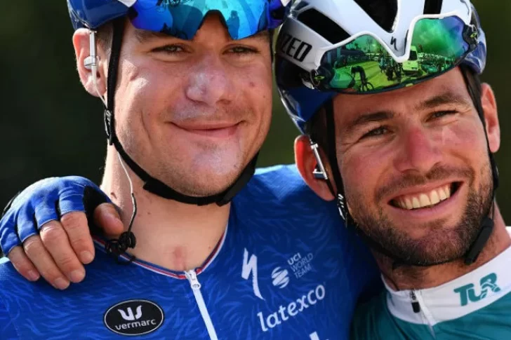 Cavendish, afuera de la ronda gala