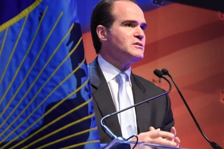 El BID baja un cambio y le abre la billetera a Argentina