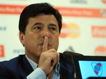 Desmintieron enfermedades de Passarella