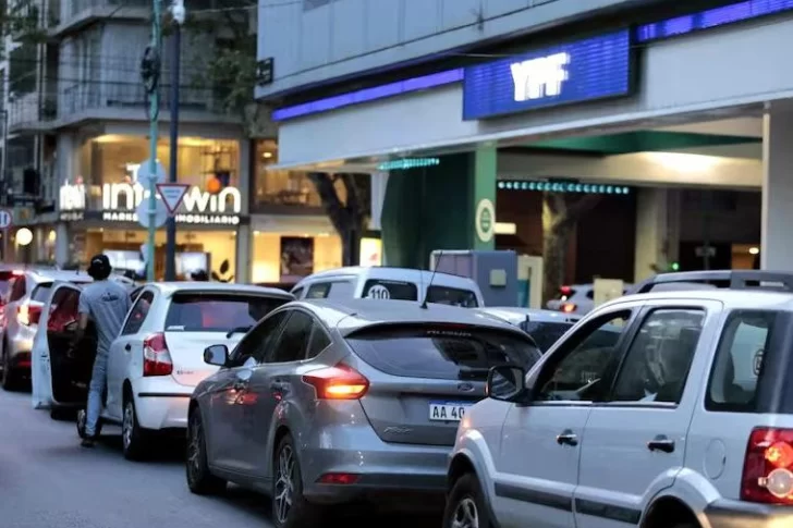 El Gobierno salió a intentar frenar la psicosis por las naftas