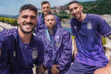 Camiseta suplente con perspectiva de género Camiseta suplente con perspectiva de género