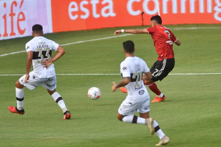 River golpeó justo y aguantó