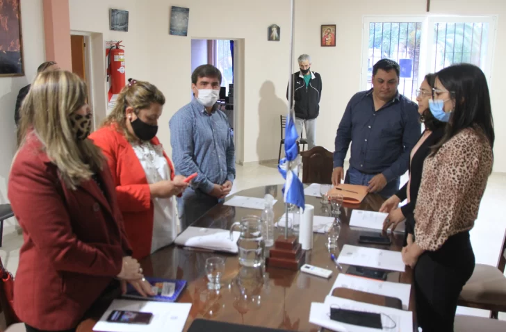 Angaco: con la mediación de Hensel, el conflicto entre ediles va camino al cierre Angaco: con la mediación de Hensel, el conflicto entre ediles va camino al cierre