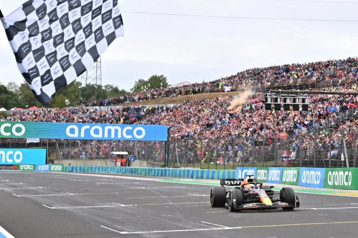 Clase de manejo de Verstappen en Hungría