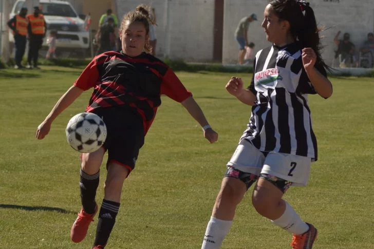 Sábado con definiciones en cinco ligas