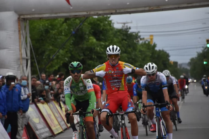 El bicampeón se autorregaló una victoria