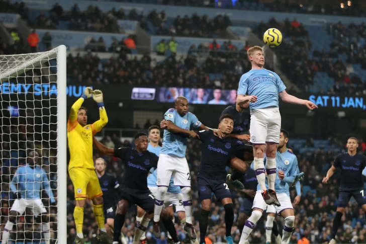 Manchester City le ganó a Everton y sigue prendido