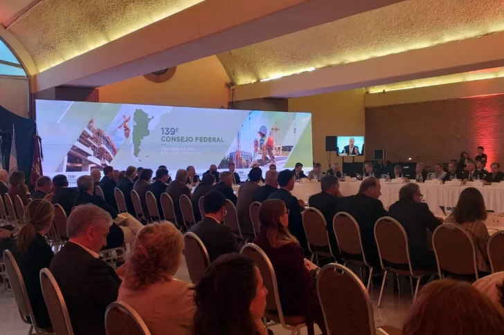 Advierten que puede haber despidos si no se actualiza el precio de las obras