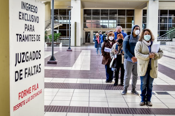 En la administración pública perfila el regreso con dos horarios de atención