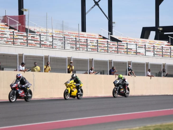 Un piloto neuquino sufrió un grave accidente en el Villicum Un piloto neuquino sufrió un grave accidente en el Villicum