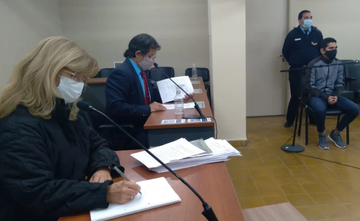 Acepta 6 años de cárcel por haber violado a una chica que había ido a una juntada en casa Acepta 6 años de cárcel por haber violado a una chica que había ido a una juntada en casa