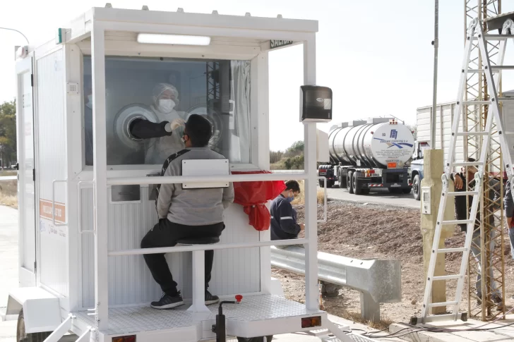 Una repatriada y un contacto estrecho de un camionero, los nuevos casos