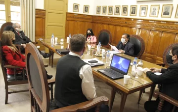 El juicio de remoción a Flores, a fin de mes y en el Concejo Deliberante de la Capital